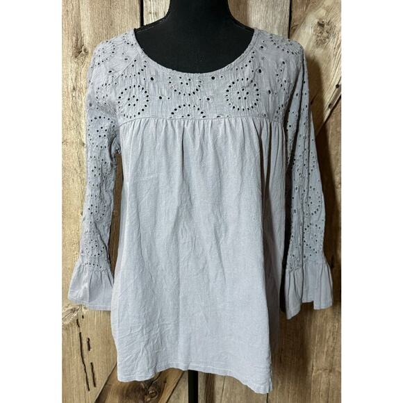 MISSLOOK Tops - MissLook Gray / Blue Linen Blend Blouse Women's XL Eyelet Detail Ruffle Sleeves